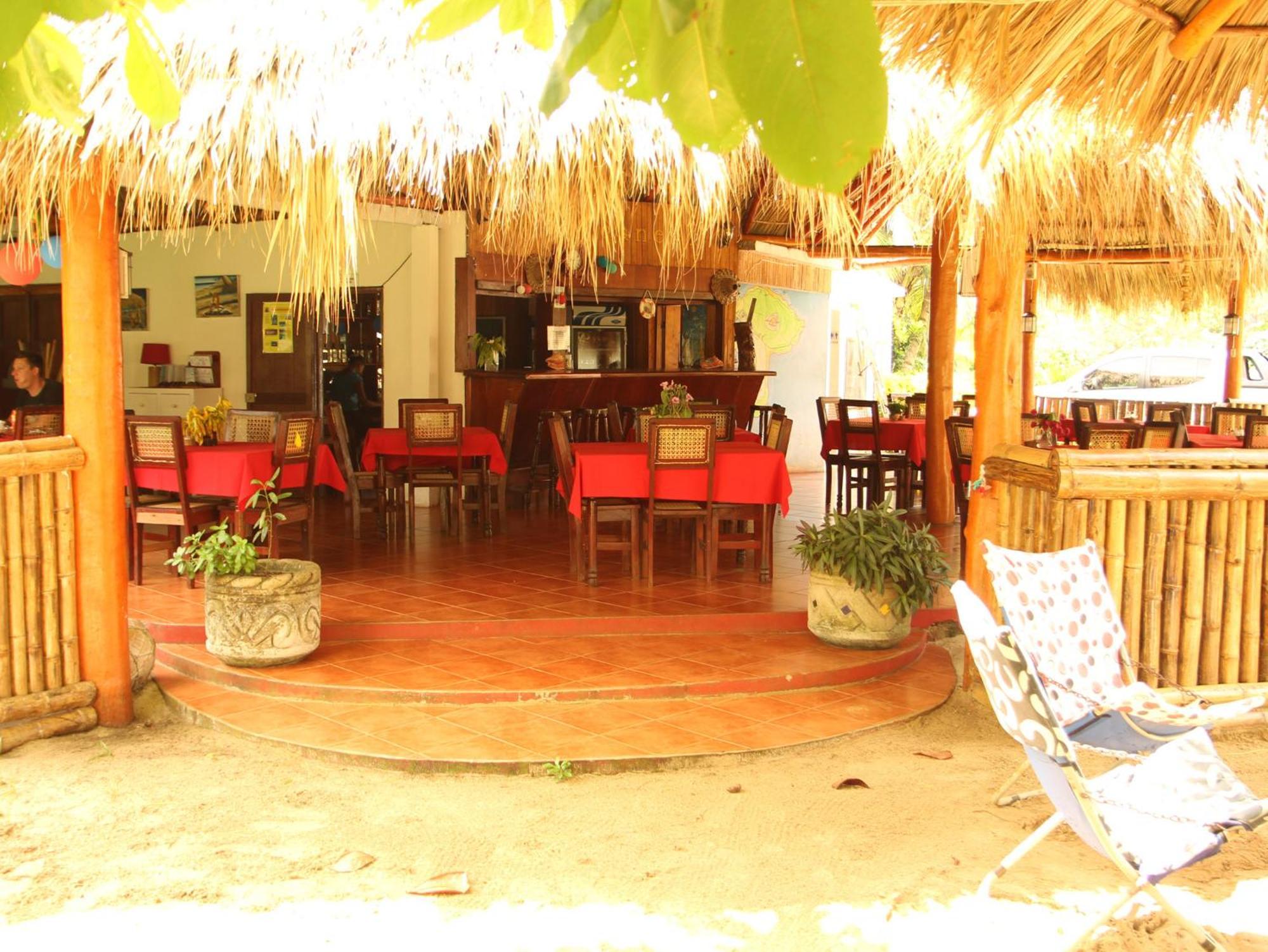 Paraiso Beach Hotel Brig Bay Εξωτερικό φωτογραφία