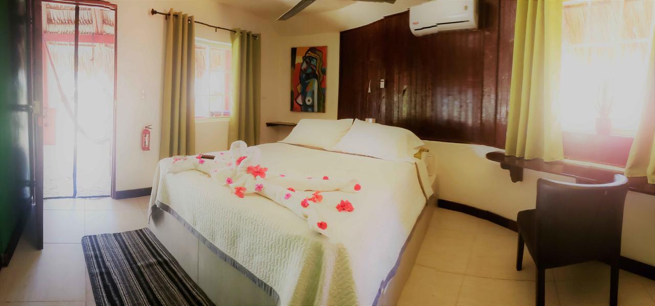 Paraiso Beach Hotel Brig Bay Εξωτερικό φωτογραφία