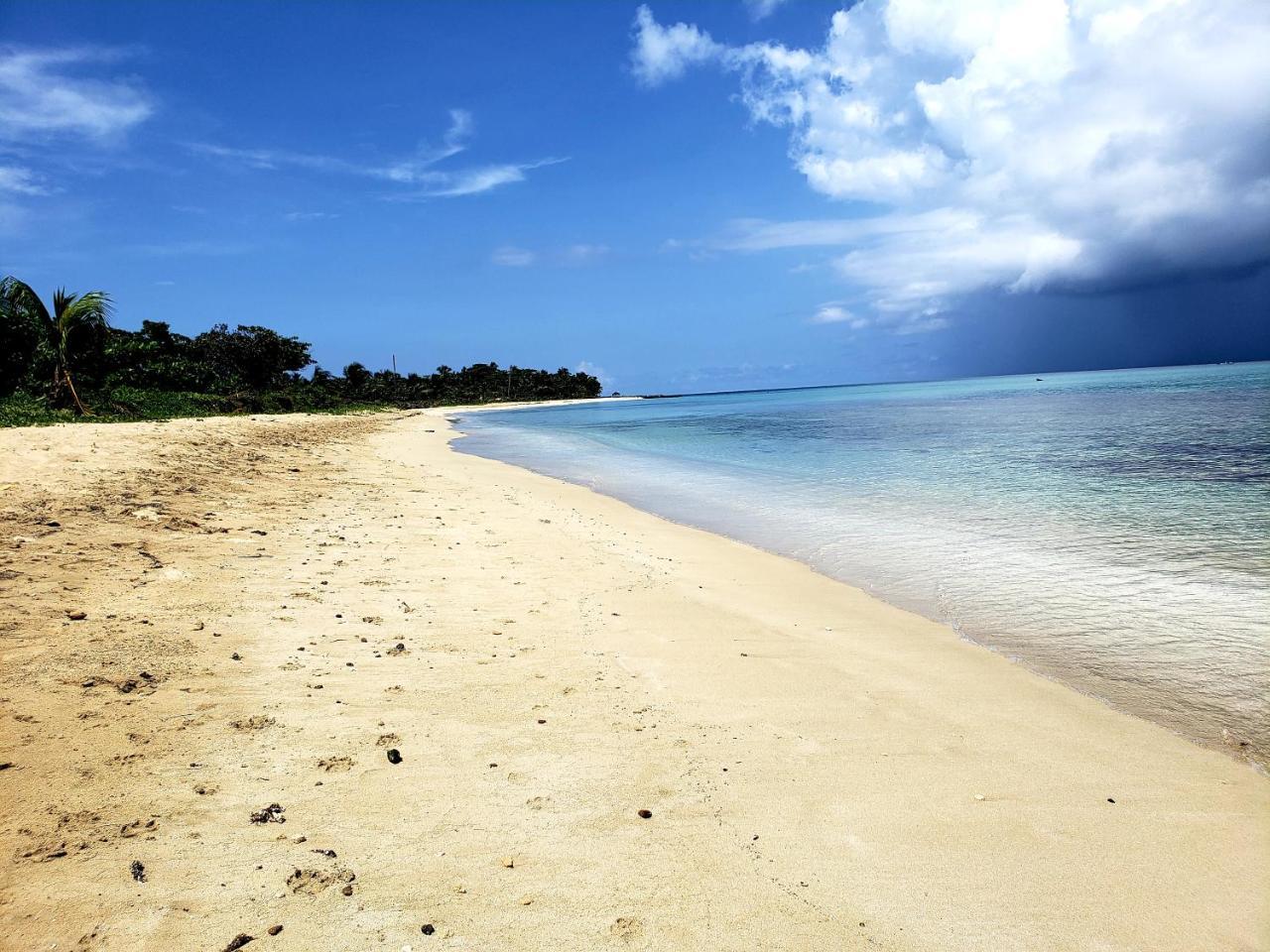 Paraiso Beach Hotel Brig Bay Εξωτερικό φωτογραφία